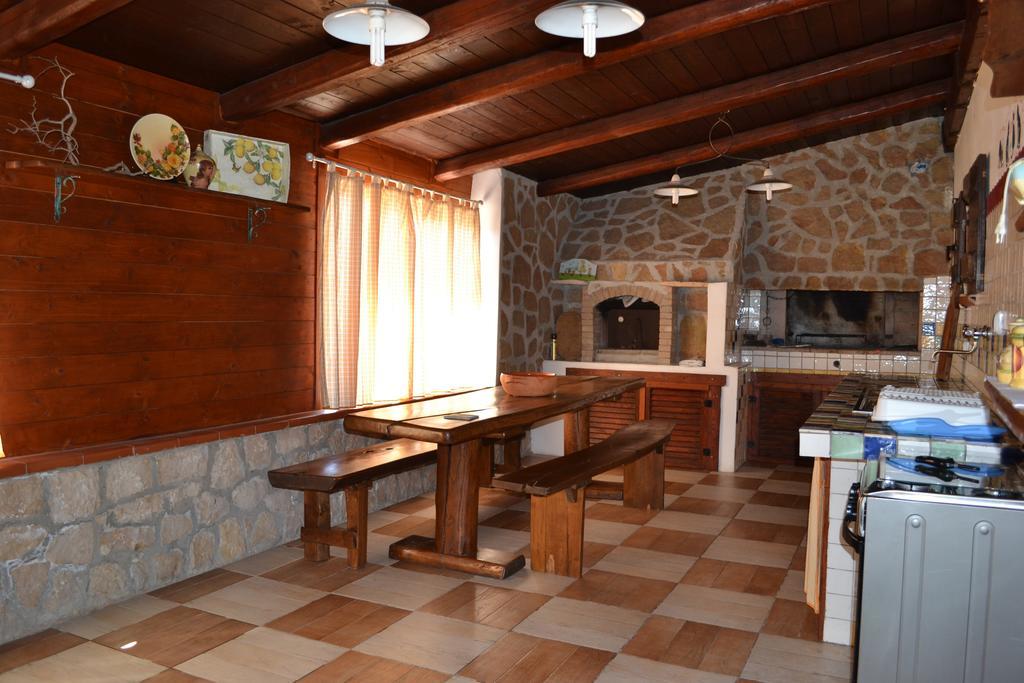 Villa La Scaletta Алгеро Стая снимка