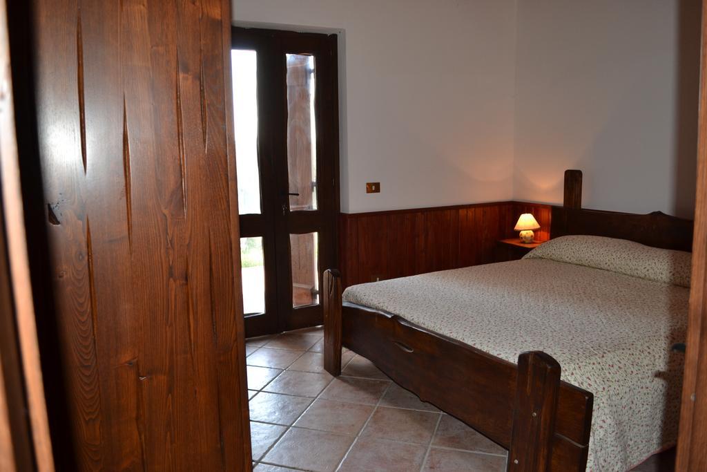 Villa La Scaletta Алгеро Стая снимка