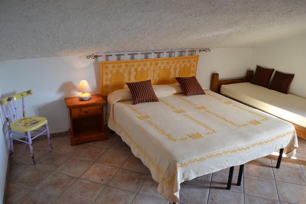 Villa La Scaletta Алгеро Стая снимка