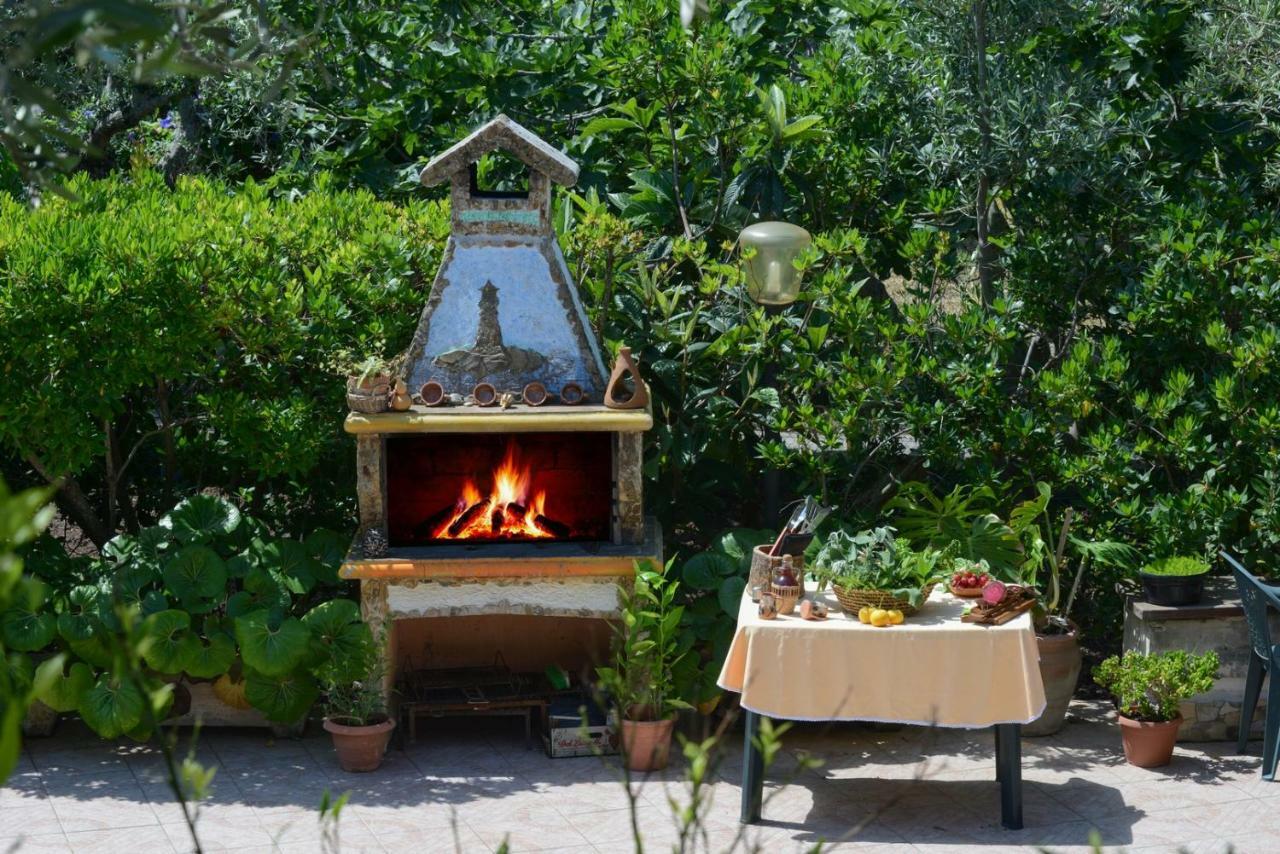 Villa La Scaletta Алгеро Екстериор снимка